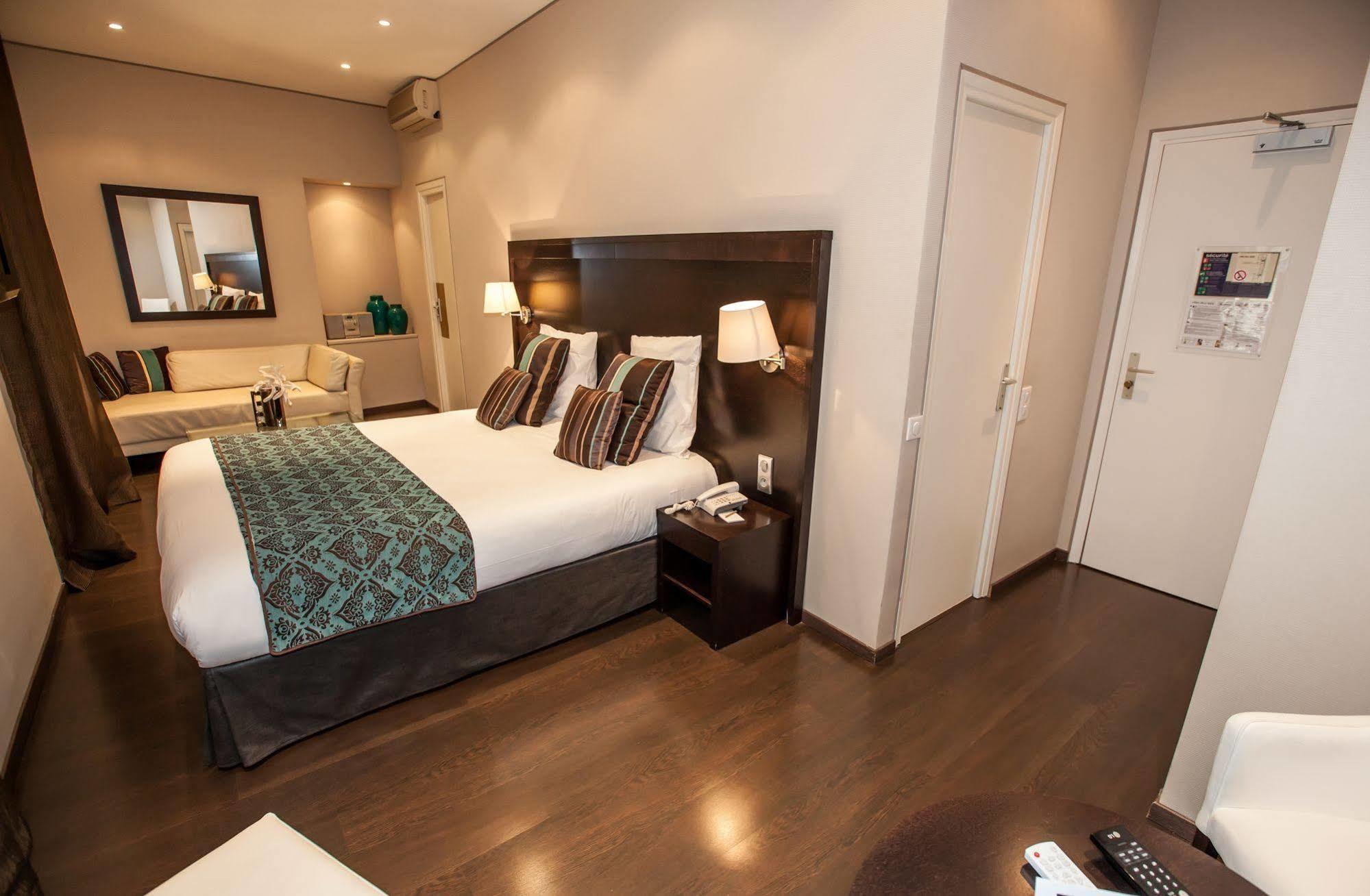 Paris Rome Hotel ม็องตง ภายนอก รูปภาพ
